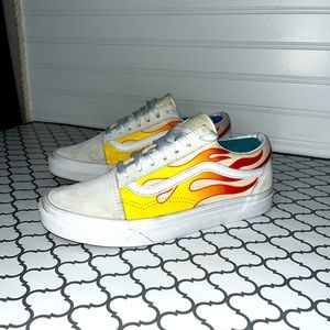 VANS Old Skool Flame Genuine Leather Skate Shoes! Uni-Sex: Sizing: M: 6 W: 7.5